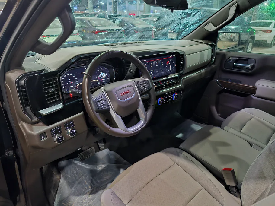 2023 GMC Sierra SLE 