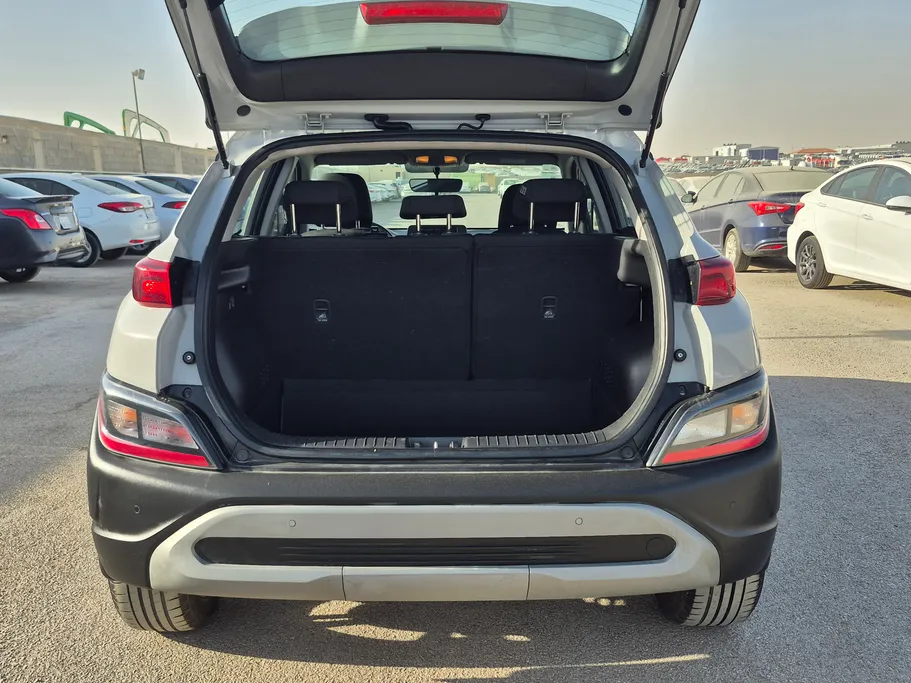 2022 Hyundai Kona SMART 