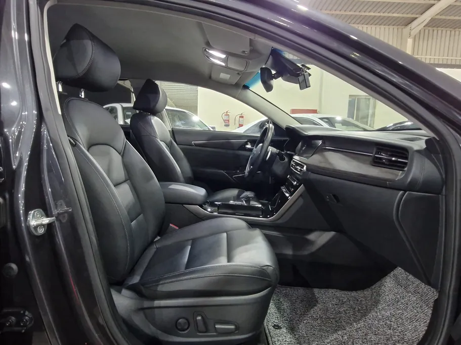 2020 Kia K7  