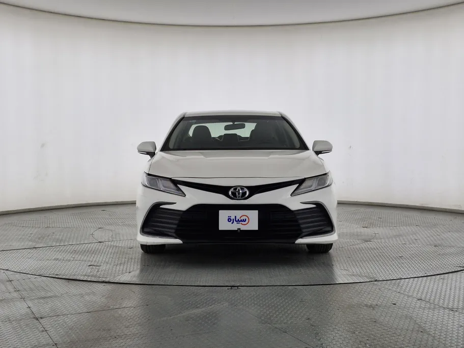 تويوتا كامري LE 2022 