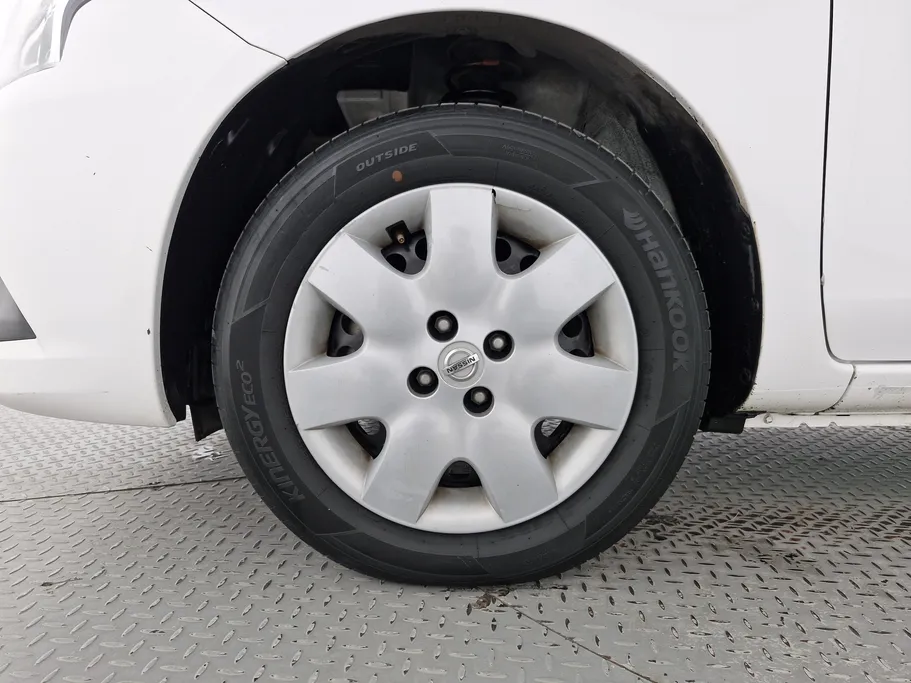 2021 Nissan Sunny SV 