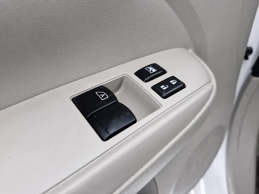 2021 Nissan Sunny SV 