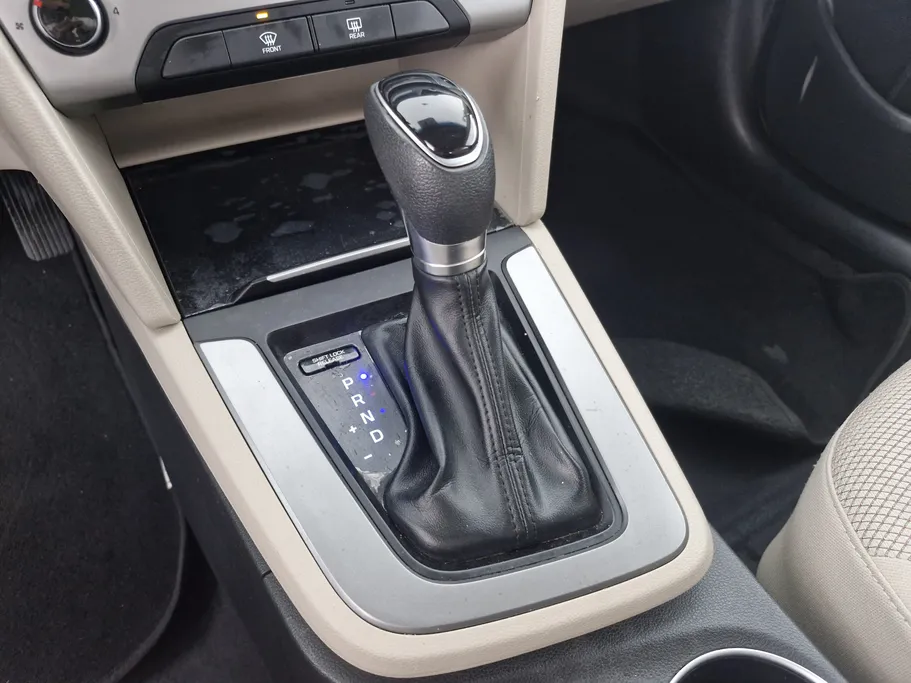 2018 Hyundai Elantra GL 