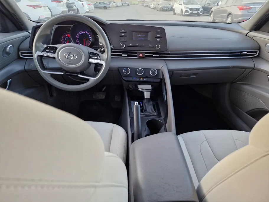 2023 Hyundai Elantra Fleet 