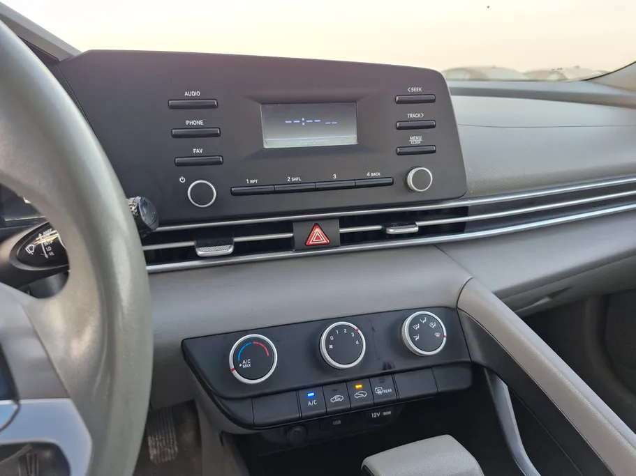 2023 Hyundai Elantra Fleet 