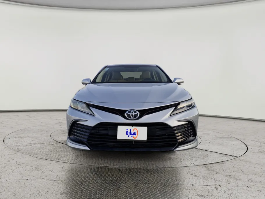 تويوتا كامري LE HEV 2021 