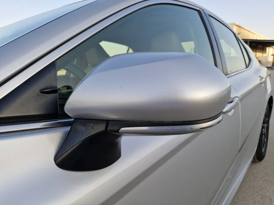 تويوتا كامري LE HEV 2021 