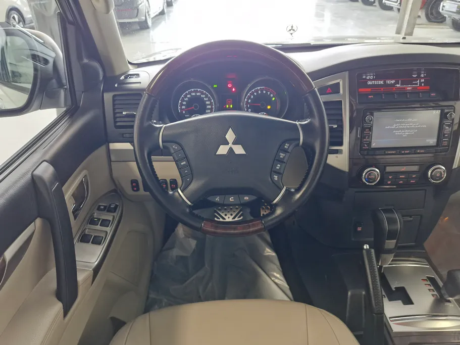2020 Mitsubishi Pajero GLS 4Doors 