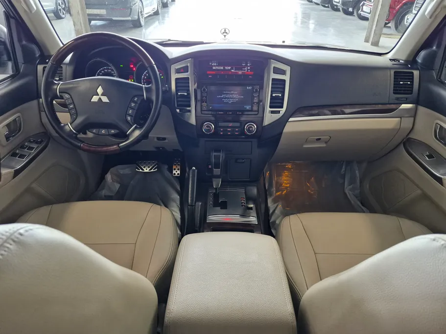 2020 Mitsubishi Pajero GLS 4Doors 