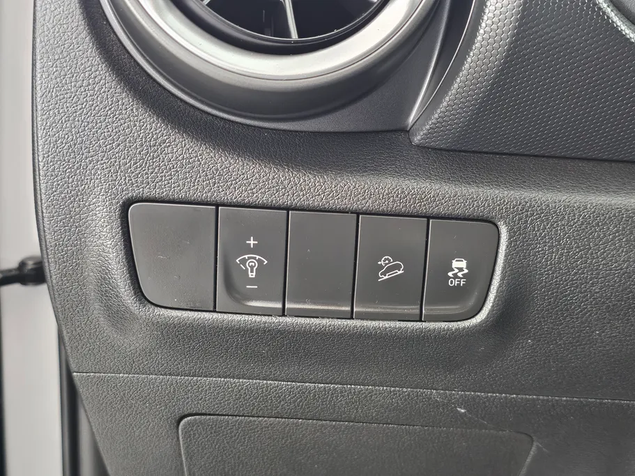 2022 Hyundai Kona SMART 