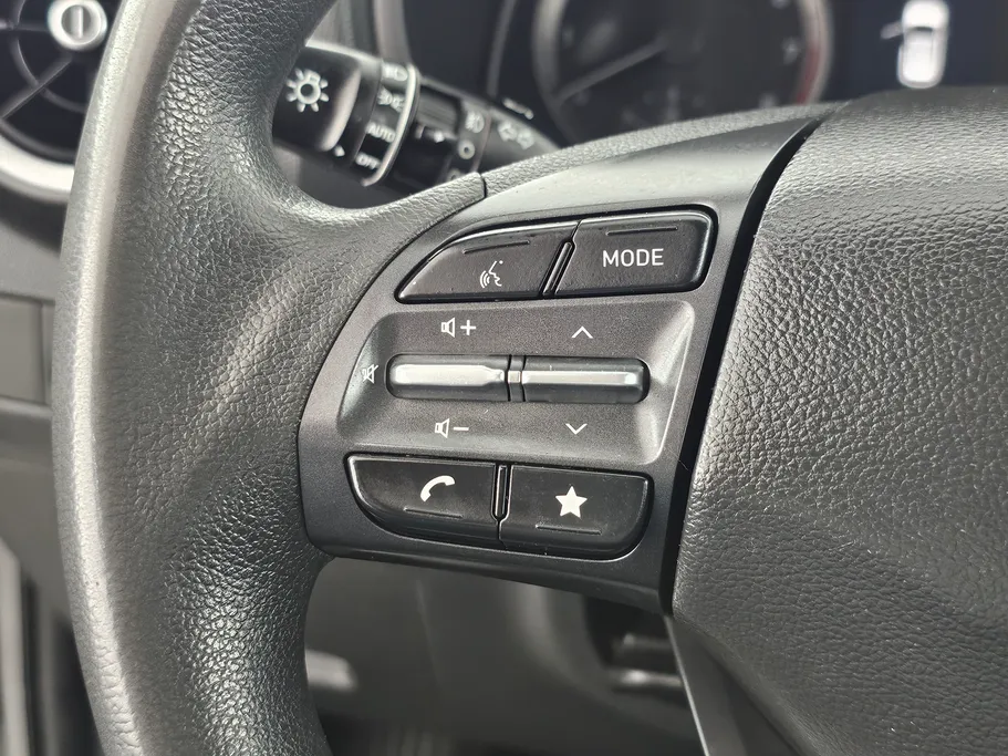 2022 Hyundai Kona SMART 