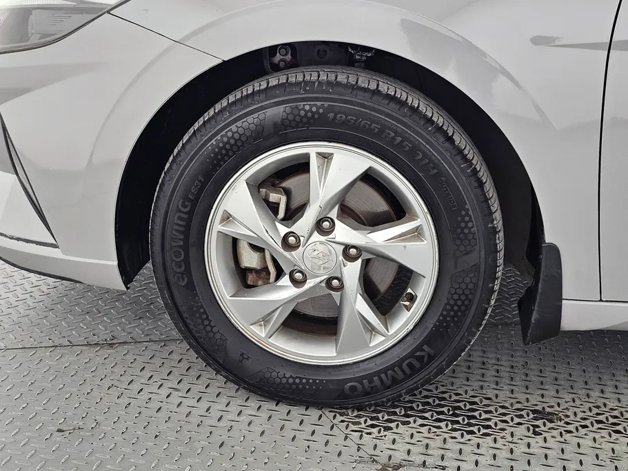 2023 Hyundai Elantra Fleet 