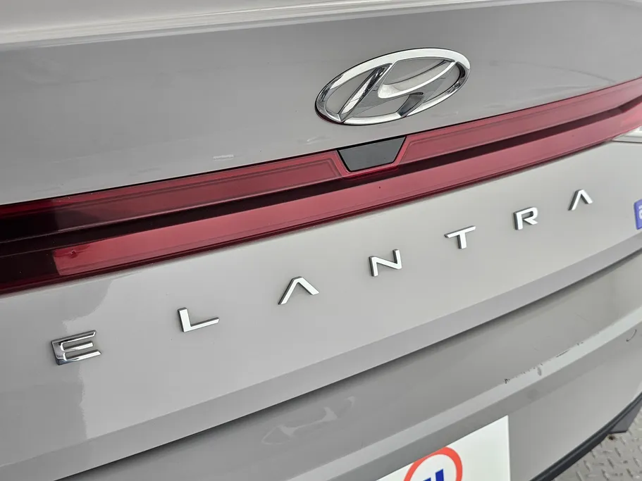 2023 Hyundai Elantra Fleet 