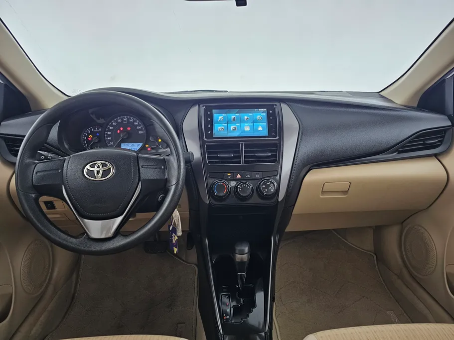 2022 Toyota Yaris  Y 