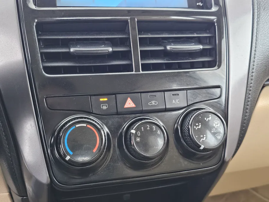 2022 Toyota Yaris  Y 