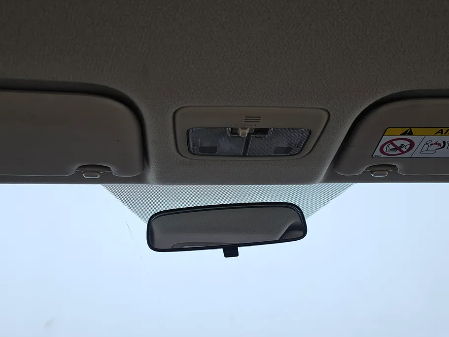 2022 Toyota Yaris  Y 