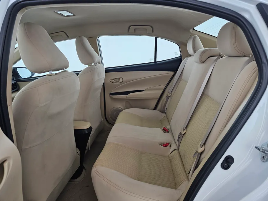 2022 Toyota Yaris  Y 