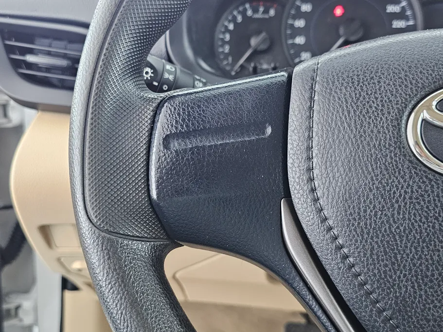 2022 Toyota Yaris  Y 