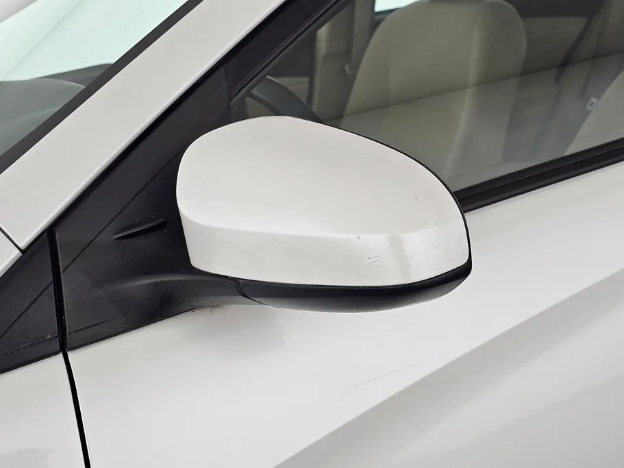 2022 Toyota Yaris  Y 