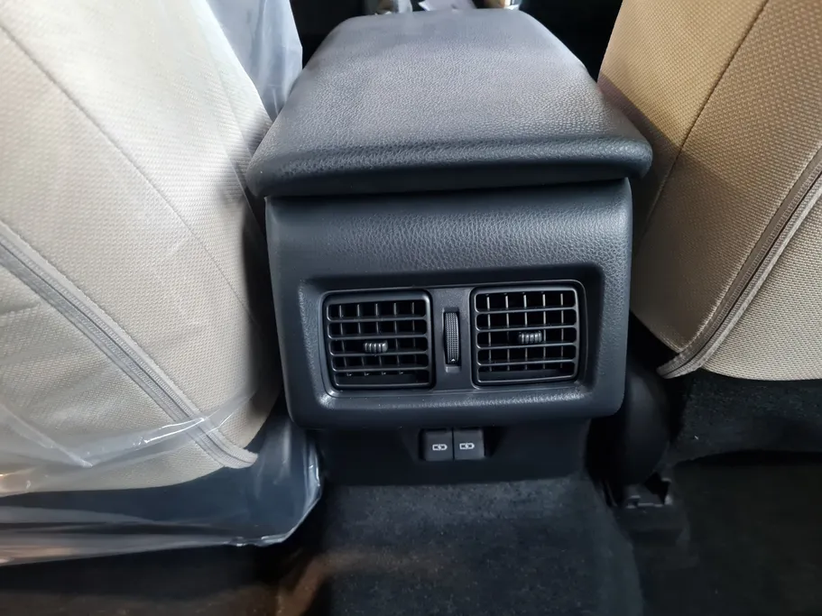 تويوتا كامري LE 2026 