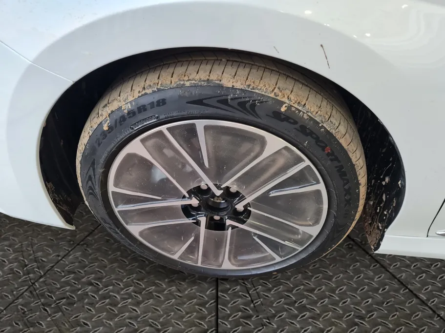 تويوتا كامري LUMIERE HEV 2026 