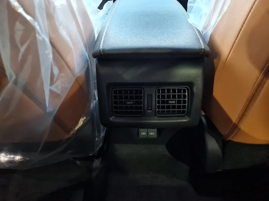 تويوتا كامري LUMIERE HEV 2026 