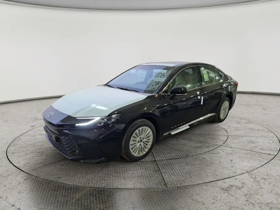 تويوتا كامري LE 2026 