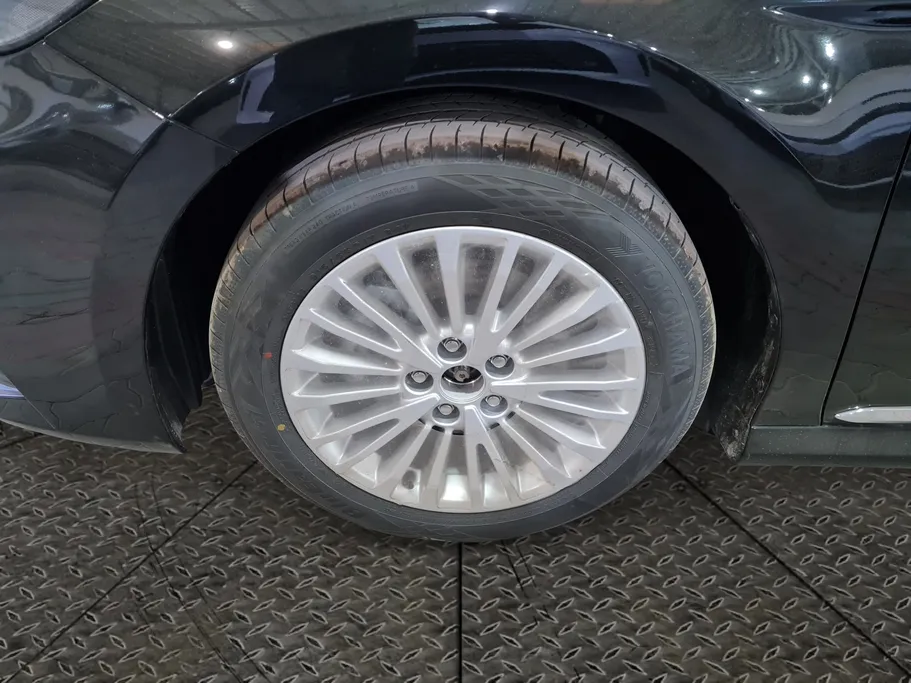 تويوتا كامري LE 2026 