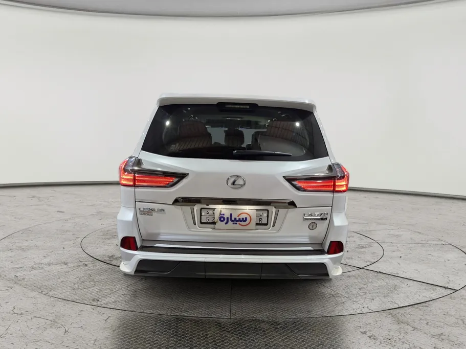 2021 Lexus LX 570 Black Ed. 