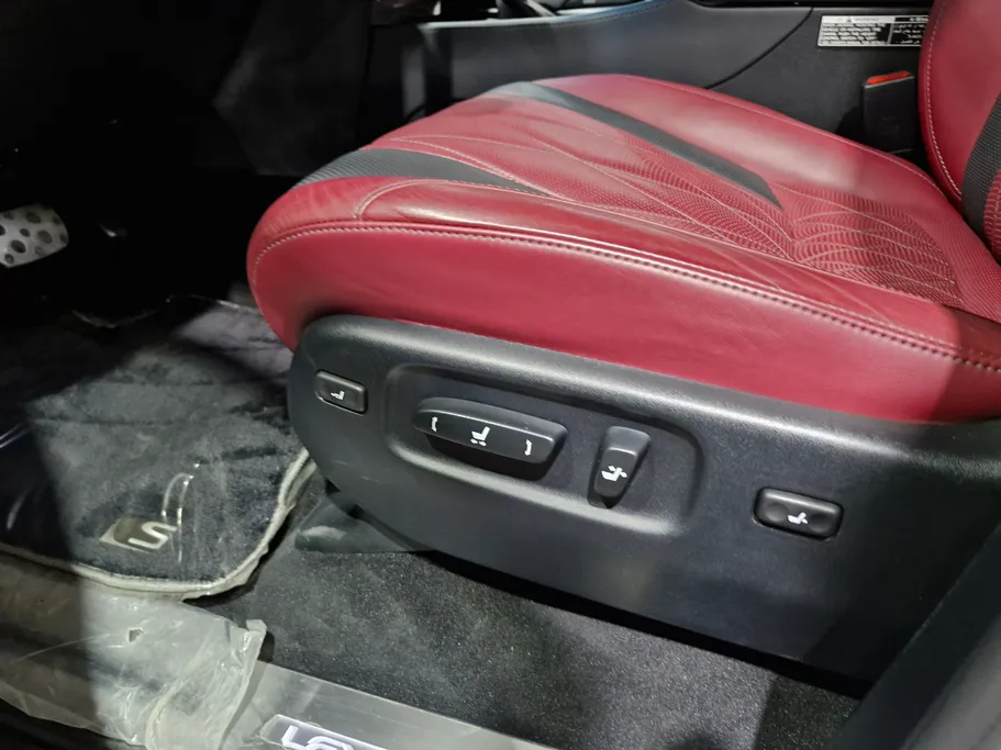 2021 Lexus LX 570 Black Ed. 