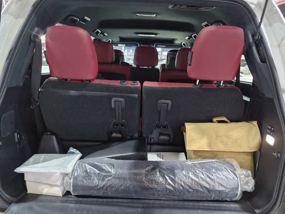 2021 Lexus LX 570 Black Ed. 