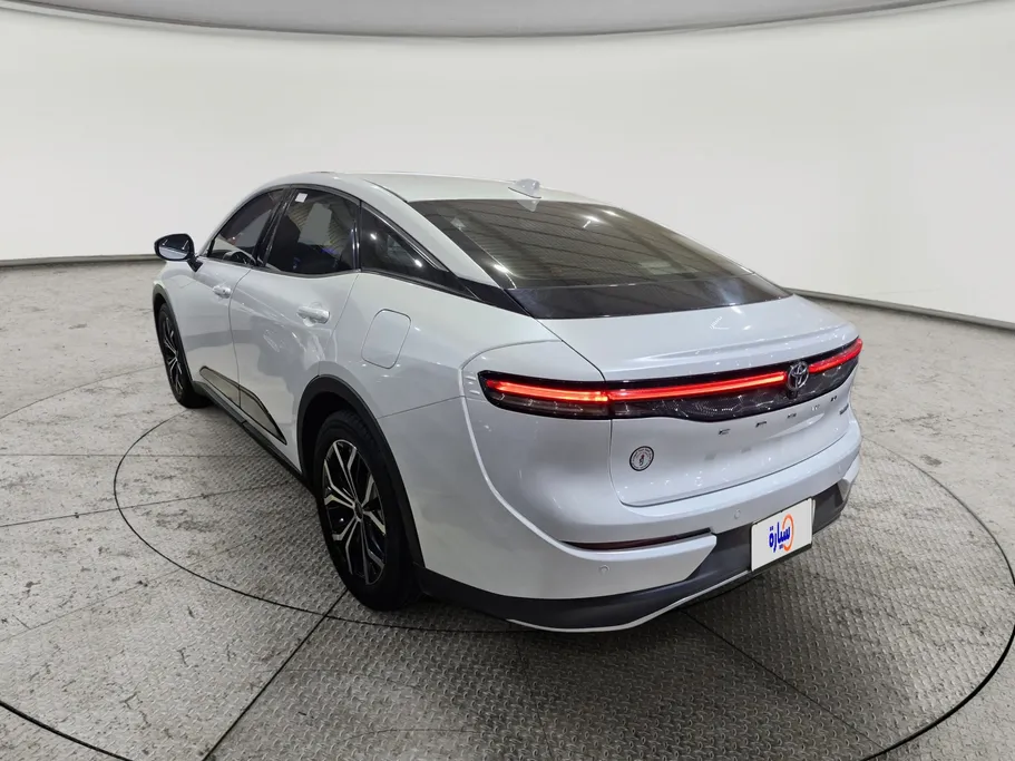 تويوتا كراون Premium 2023 