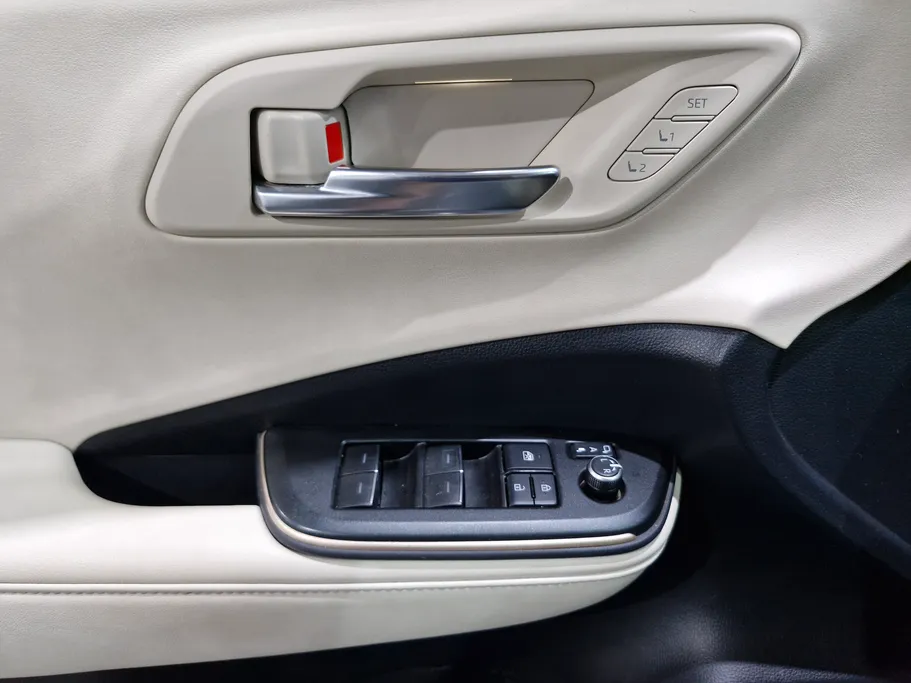 2023 Toyota Crown Premium 