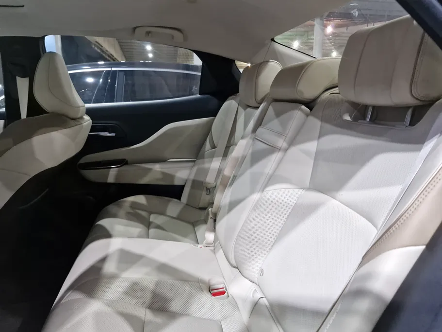 2023 Toyota Crown Premium 