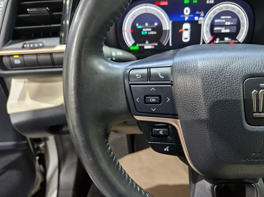 2023 Toyota Crown Premium 