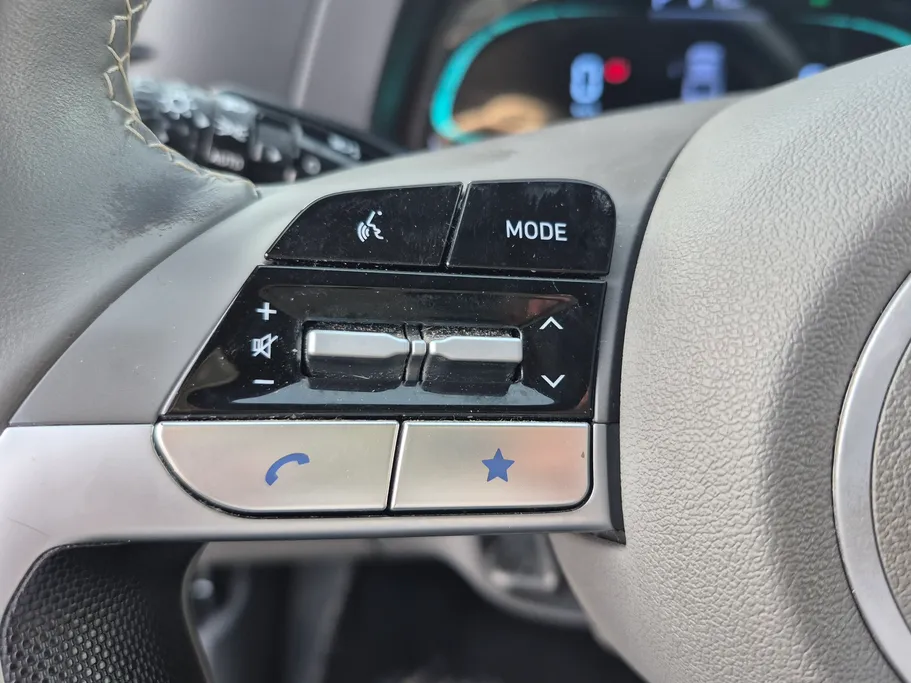 2024 Hyundai Elantra Comfort 