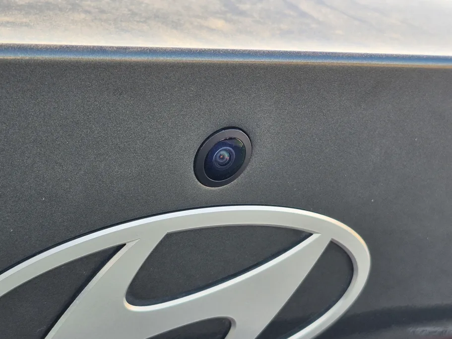 2024 Hyundai Elantra Comfort 