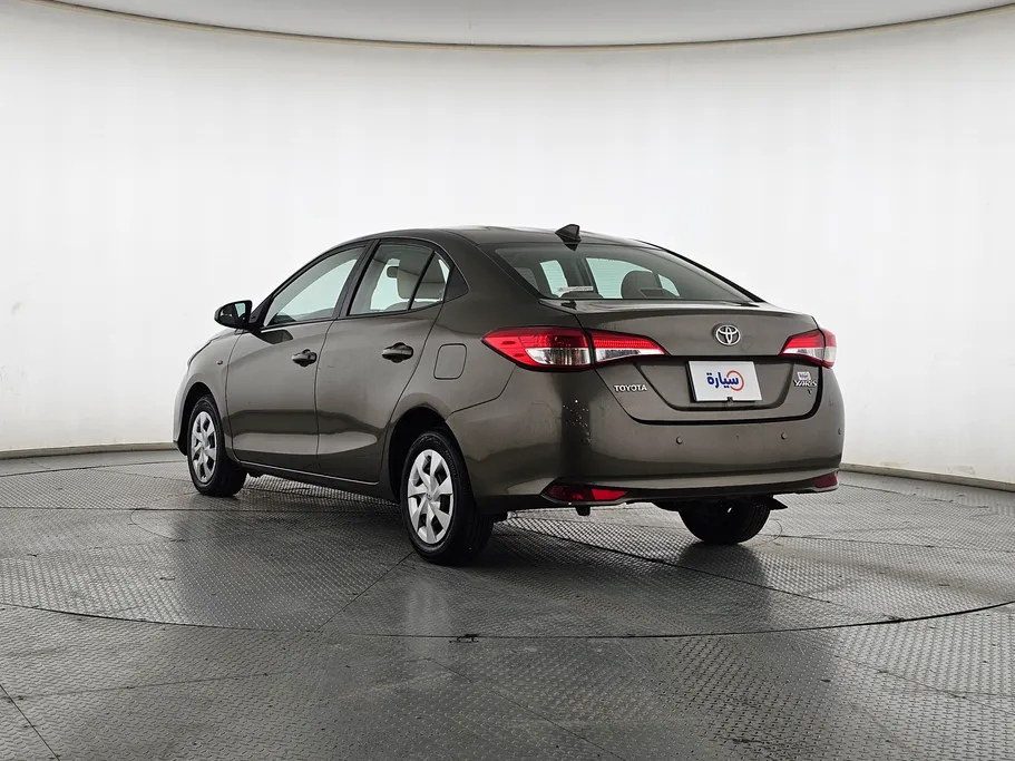 2021 Toyota Yaris  Y 