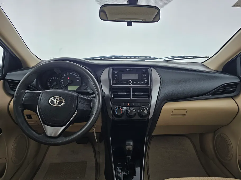 2021 Toyota Yaris  Y 