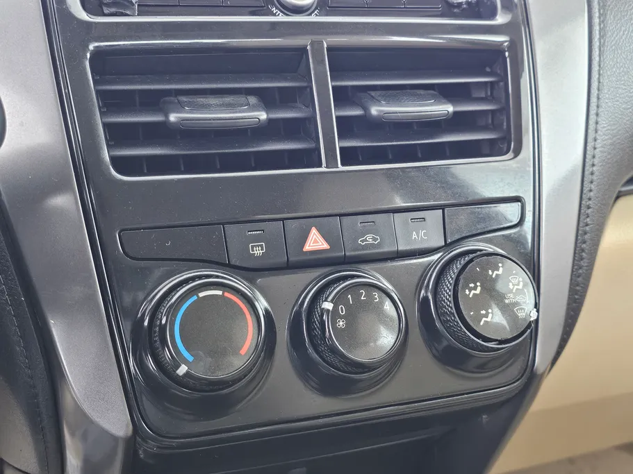 2021 Toyota Yaris  Y 