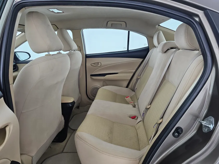 2021 Toyota Yaris  Y 