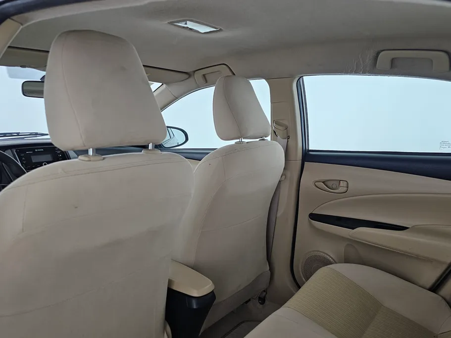 2021 Toyota Yaris  Y 