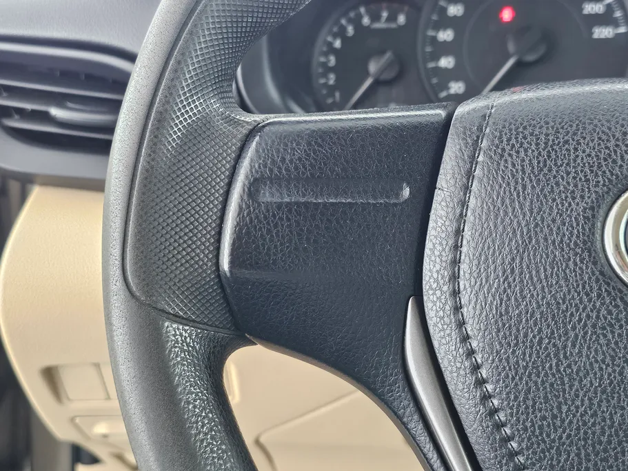 2021 Toyota Yaris  Y 