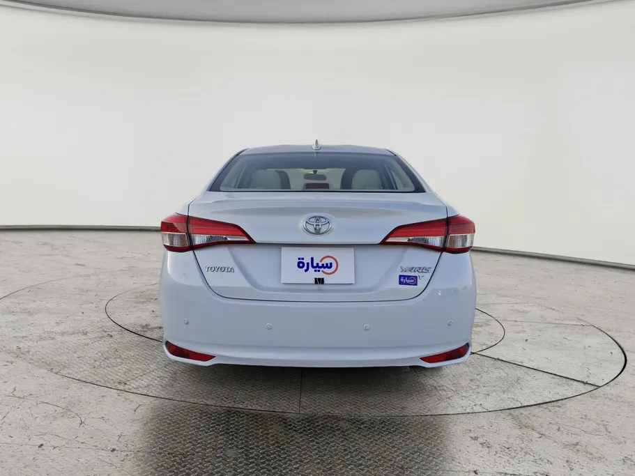 تويوتا يارس Y 2021 