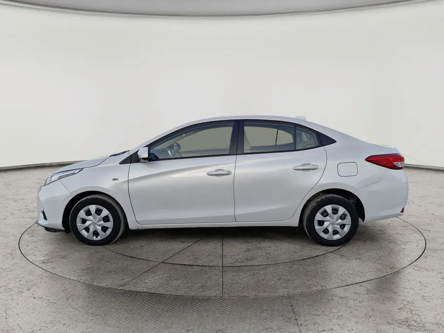 تويوتا يارس Y 2021 