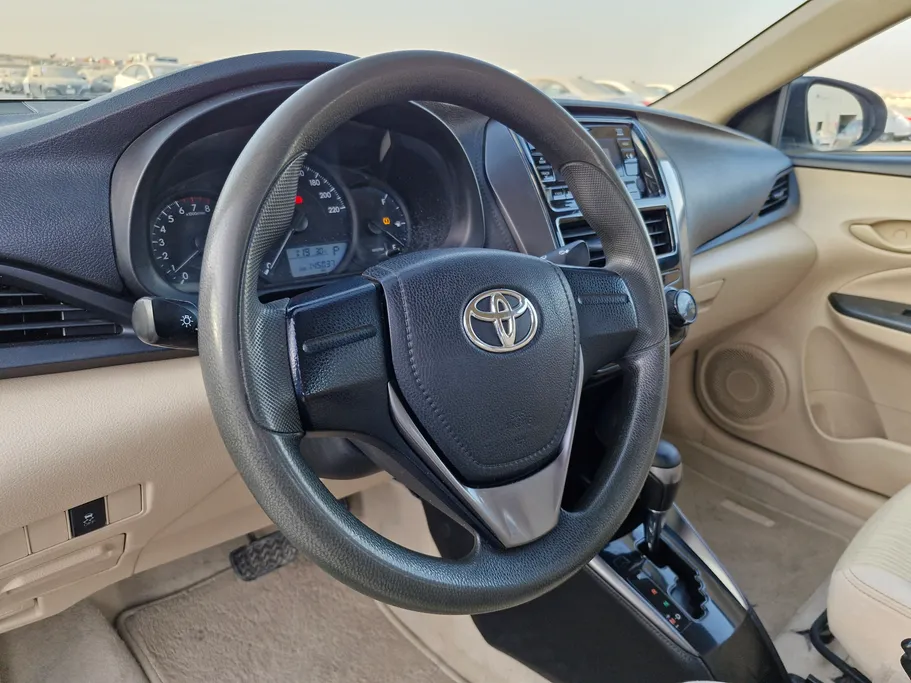 تويوتا يارس Y 2021 