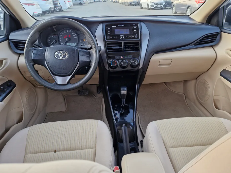 تويوتا يارس Y 2021 