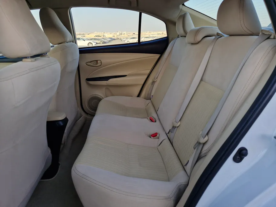 تويوتا يارس Y 2021 