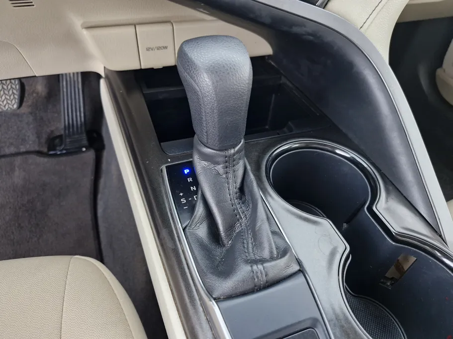 2022 Toyota Camry  LE 