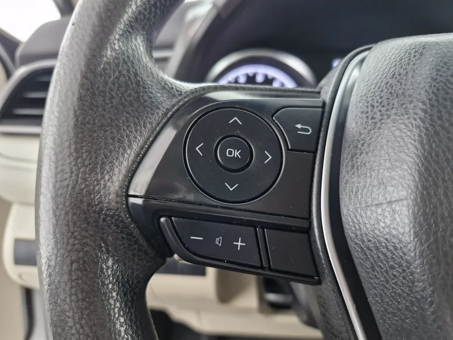 2022 Toyota Camry  LE 